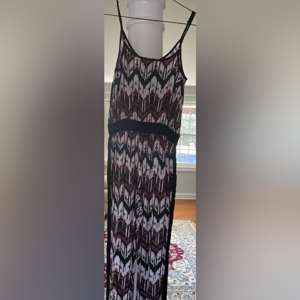 Material Girl women’s. Small Jumpsuit, spaghetti straps Elastic waist   Size S